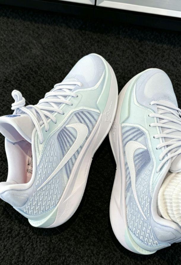 这双 Nike Sabrina2 真的太符合我对蓝白的需求了!✨